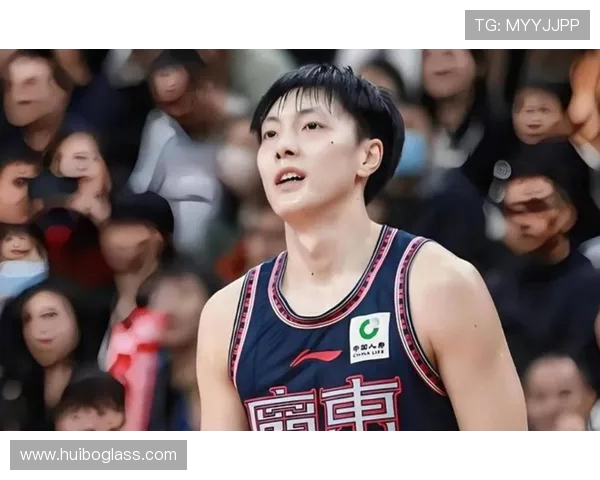 胡明轩率队再掀青春风暴展现中国篮球新生代无畏精神 胡明轩率队再掀青春风暴展现中国篮球新生代无畏精神