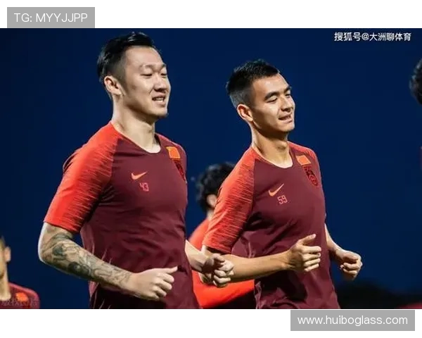 西安羽毛球队与南京羽毛球队赛后复盘分析比赛节奏与战术对抗