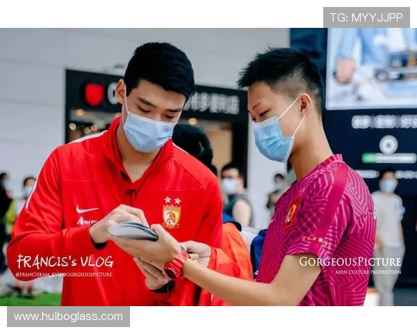 郑智率领团队再创辉煌展现中国足球精神与永不言败的奋斗力量