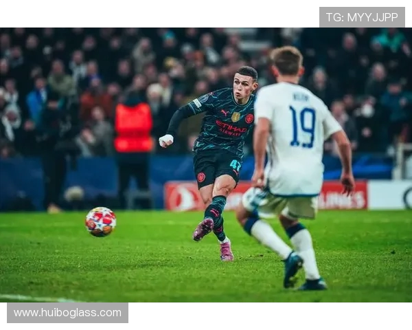 曼城在激烈对决中挑战豪门强敌 力争胜利继续领跑英超